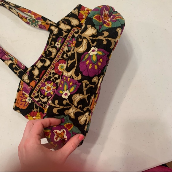 Vera Bradley. Like new. Suzani floral tote. Multicolor. - Picture 5 of 10